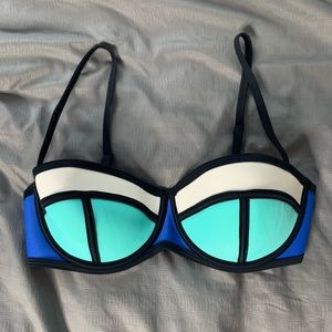Triangl Swimsuit, Color-block, Small